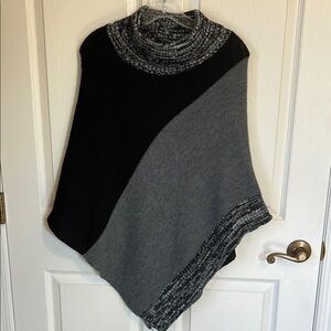 Say What? Black & Gray Colorblock Poncho/Shawl